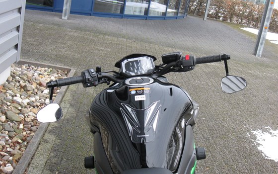 Umgebautes Motorrad Kawasaki Z900 von Alfred Kührer Moto-Service u. Zubehör - Bild 10 Umgebautes Motorrad Kawasaki Z900 von Alfred Kührer Moto-Service u. Zubehör - Bild 10