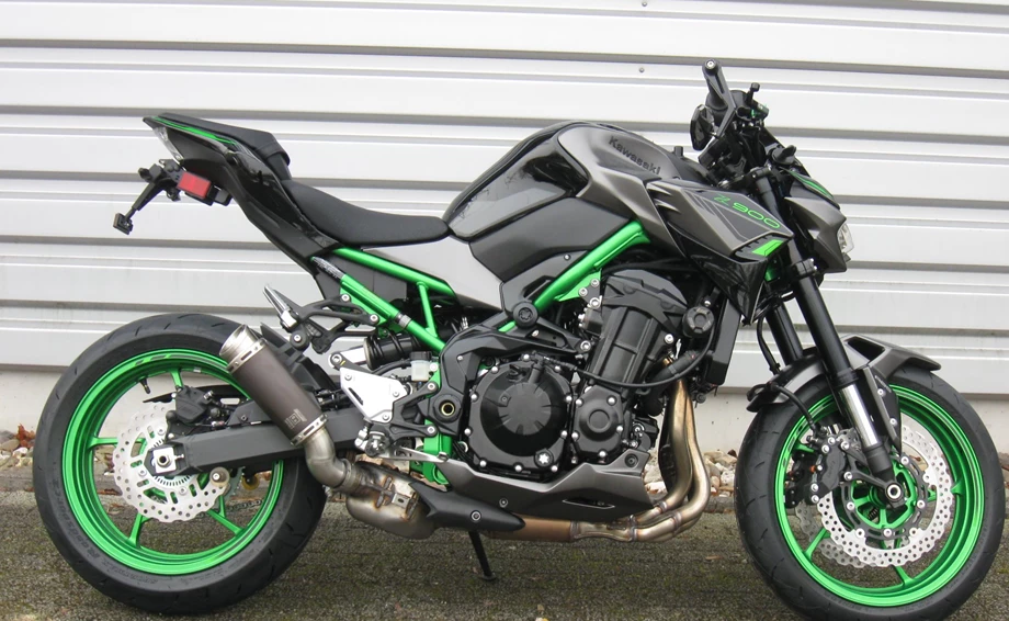 Umbgebautes Motorrad Kawasaki Z900 Bild 1: Umbgebautes Motorrad Kawasaki Z900