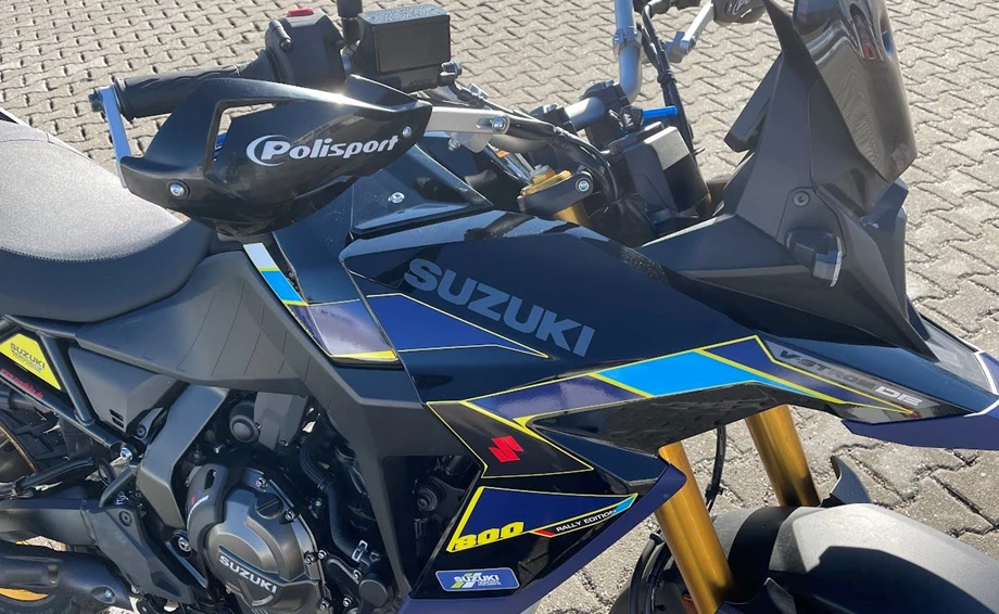 Rebuilt motorbike Suzuki V-Strom 800DE Bild 6: Rebuilt motorbike Suzuki V-Strom 800DE