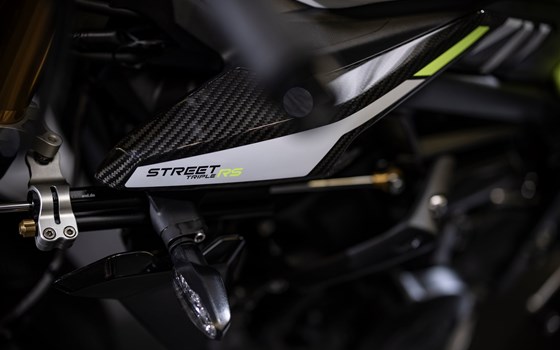 Umgebautes Motorrad Triumph Street Triple 765 Moto2 Edition von Triumph Emsland - Hertrampf Racing - Bild 10 Umgebautes Motorrad Triumph Street Triple 765 Moto2 Edition von Triumph Emsland - Hertrampf Racing - Bild 10
