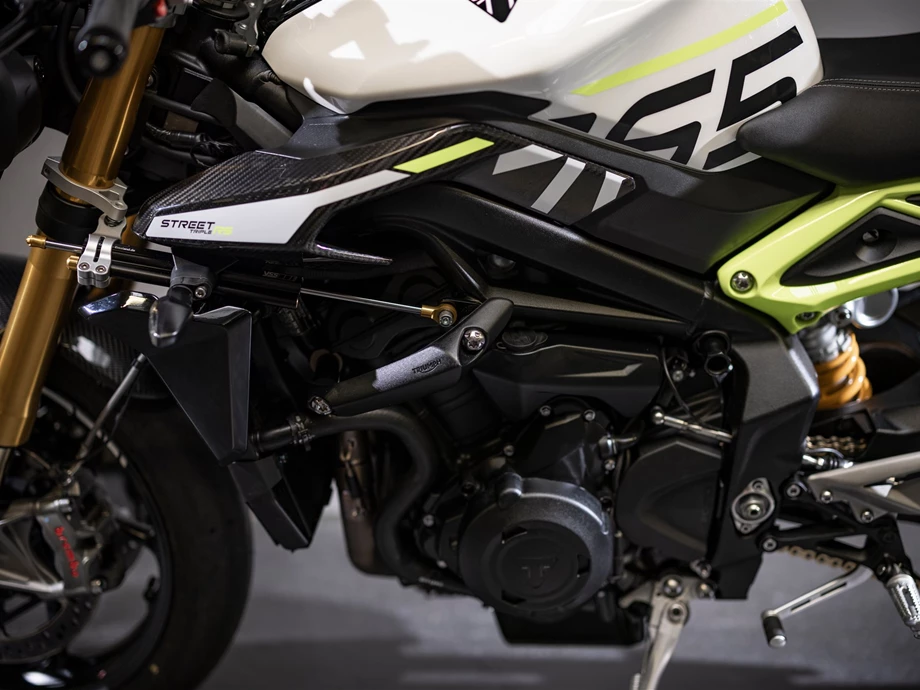Umbgebautes Motorrad Triumph Street Triple 765 Moto2 Edition Bild 12: Umbgebautes Motorrad Triumph Street Triple 765 Moto2 Edition
