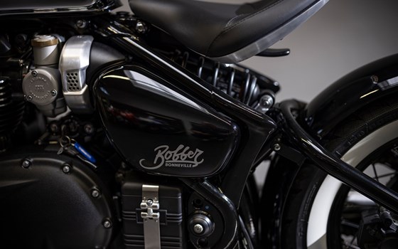 Umgebautes Motorrad Triumph Bonneville Bobber von Triumph Emsland - Hertrampf Racing - Bild 13 Umgebautes Motorrad Triumph Bonneville Bobber von Triumph Emsland - Hertrampf Racing - Bild 13