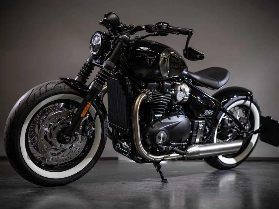 Umbgebautes Motorrad Triumph Bonneville Bobber Bild 14: Umbgebautes Motorrad Triumph Bonneville Bobber