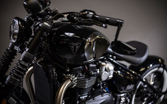 Umgebautes Motorrad Triumph Bonneville Bobber von Triumph Emsland - Hertrampf Racing - Bild 15 Umgebautes Motorrad Triumph Bonneville Bobber von Triumph Emsland - Hertrampf Racing - Bild 15
