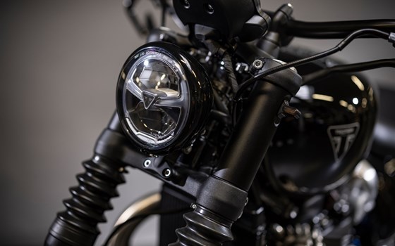 Umgebautes Motorrad Triumph Bonneville Bobber von Triumph Emsland - Hertrampf Racing - Bild 17 Umgebautes Motorrad Triumph Bonneville Bobber von Triumph Emsland - Hertrampf Racing - Bild 17