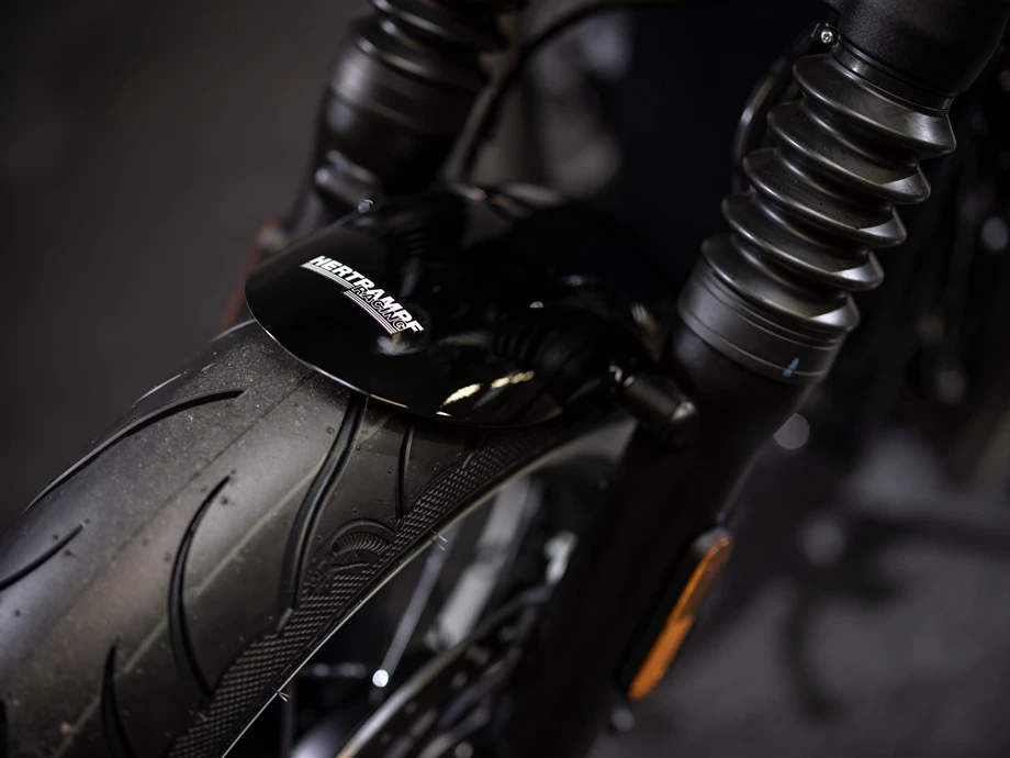 Umbgebautes Motorrad Triumph Bonneville Bobber Bild 18: Umbgebautes Motorrad Triumph Bonneville Bobber