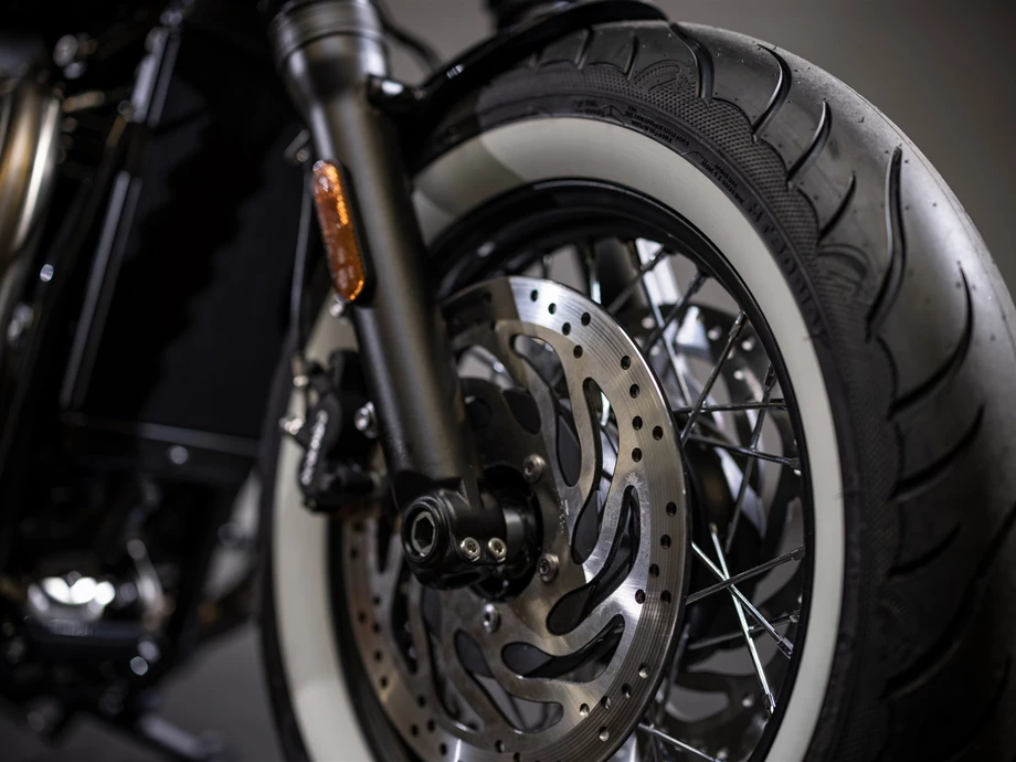 Umbgebautes Motorrad Triumph Bonneville Bobber Bild 23: Umbgebautes Motorrad Triumph Bonneville Bobber