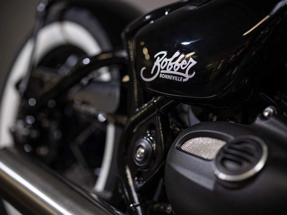 Umbgebautes Motorrad Triumph Bonneville Bobber Bild 27: Umbgebautes Motorrad Triumph Bonneville Bobber