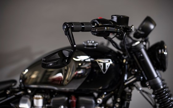 Umgebautes Motorrad Triumph Bonneville Bobber von Triumph Emsland - Hertrampf Racing - Bild 30 Umgebautes Motorrad Triumph Bonneville Bobber von Triumph Emsland - Hertrampf Racing - Bild 30