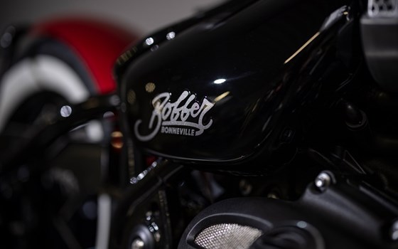 Umgebautes Motorrad Triumph Bonneville Bobber von Triumph Emsland - Hertrampf Racing - Bild 22 Umgebautes Motorrad Triumph Bonneville Bobber von Triumph Emsland - Hertrampf Racing - Bild 22