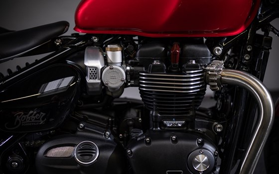 Umgebautes Motorrad Triumph Bonneville Bobber von Triumph Emsland - Hertrampf Racing - Bild 5 Umgebautes Motorrad Triumph Bonneville Bobber von Triumph Emsland - Hertrampf Racing - Bild 5