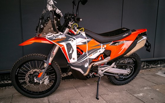 Umgebautes Motorrad KTM 690 Enduro R von Bräuer Motorradsport KG - Bild 8 Umgebautes Motorrad KTM 690 Enduro R von Bräuer Motorradsport KG - Bild 8