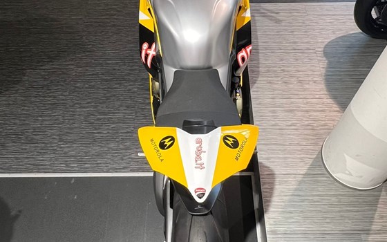 Umgebautes Motorrad Ducati Panigale V4 von Zweiradparadies Denk GmbH & Co. KG - Bild 2 Umgebautes Motorrad Ducati Panigale V4 von Zweiradparadies Denk GmbH & Co. KG - Bild 2