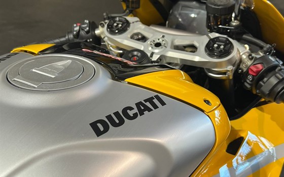 Umgebautes Motorrad Ducati Panigale V4 von Zweiradparadies Denk GmbH & Co. KG - Bild 3 Umgebautes Motorrad Ducati Panigale V4 von Zweiradparadies Denk GmbH & Co. KG - Bild 3