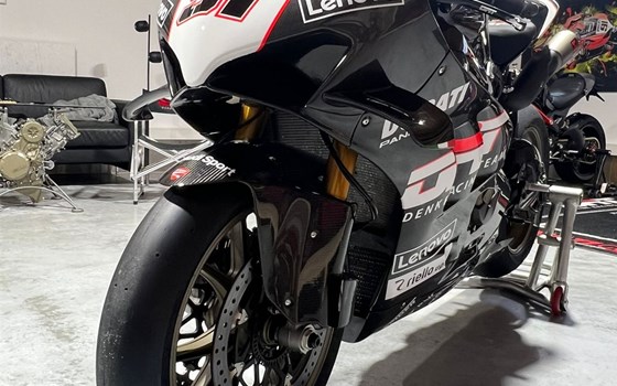 Umgebautes Motorrad Ducati Panigale V4 S von Zweiradparadies Denk GmbH & Co. KG - Bild 8 Umgebautes Motorrad Ducati Panigale V4 S von Zweiradparadies Denk GmbH & Co. KG - Bild 8