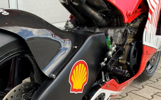 Umgebautes Motorrad Ducati Desmosedici RR von Zweiradparadies Denk GmbH & Co. KG - Bild 3 Umgebautes Motorrad Ducati Desmosedici RR von Zweiradparadies Denk GmbH & Co. KG - Bild 3