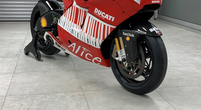 Ducati Desmosedici RR Rennmotorrad / Magneti Marelli