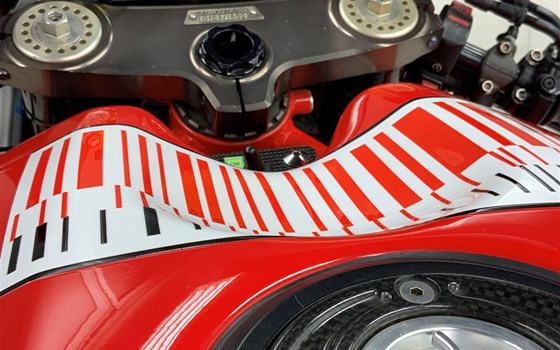 Umgebautes Motorrad Ducati Desmosedici RR von Zweiradparadies Denk GmbH & Co. KG - Bild 7 Umgebautes Motorrad Ducati Desmosedici RR von Zweiradparadies Denk GmbH & Co. KG - Bild 7