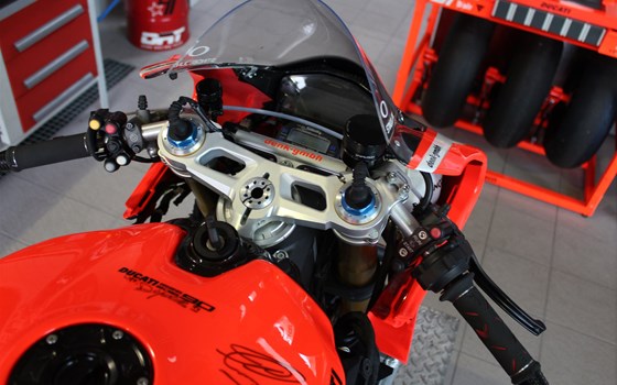 Umgebautes Motorrad Ducati 1299 Panigale S von Zweiradparadies Denk GmbH & Co. KG - Bild 18 Umgebautes Motorrad Ducati 1299 Panigale S von Zweiradparadies Denk GmbH & Co. KG - Bild 18