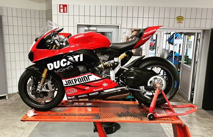 Ducati Panigale V2 Bayliss 1st Championship 20th Anniversary Custom Bike Ducati Panigale V2 Bayliss 1st Championship 20th Anniversary Custom Bike