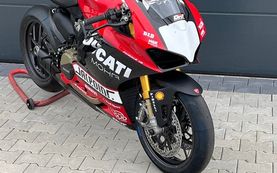 Umgebautes Motorrad Ducati Panigale V2 Bayliss 1st Championship 20th Anniversary von Zweiradparadies Denk GmbH & Co. KG - Bild 4 Umgebautes Motorrad Ducati Panigale V2 Bayliss 1st Championship 20th Anniversary von Zweiradparadies Denk GmbH & Co. KG - Bild 4