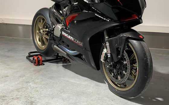 Umgebautes Motorrad Ducati Panigale V2 von Zweiradparadies Denk GmbH & Co. KG - Bild 11 Umgebautes Motorrad Ducati Panigale V2 von Zweiradparadies Denk GmbH & Co. KG - Bild 11