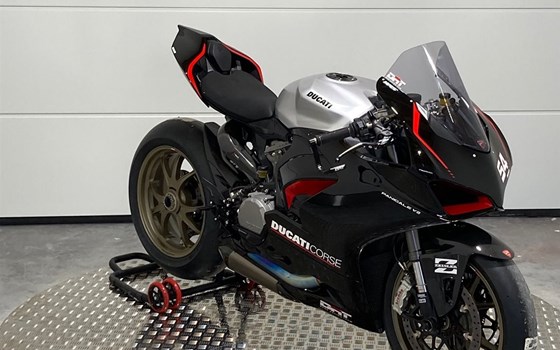 Umgebautes Motorrad Ducati Panigale V2 von Zweiradparadies Denk GmbH & Co. KG - Bild 3 Umgebautes Motorrad Ducati Panigale V2 von Zweiradparadies Denk GmbH & Co. KG - Bild 3