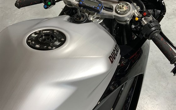 Umgebautes Motorrad Ducati Panigale V2 von Zweiradparadies Denk GmbH & Co. KG - Bild 6 Umgebautes Motorrad Ducati Panigale V2 von Zweiradparadies Denk GmbH & Co. KG - Bild 6