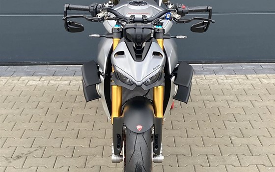 Umgebautes Motorrad Ducati Streetfighter V4 von Zweiradparadies Denk GmbH & Co. KG - Bild 2
