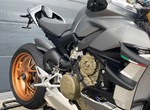Umbgebautes Motorrad Ducati Streetfighter V4