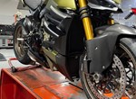 Customized motorcycle Ducati Streetfighter V4 S