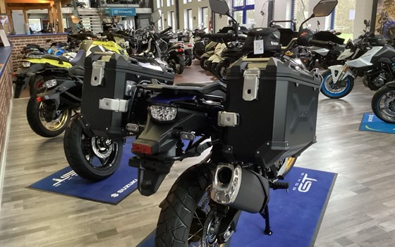 Umgebautes Motorrad Suzuki V-Strom 800DE von Hertrampf Racing Emsbüren - Bild 10 Umgebautes Motorrad Suzuki V-Strom 800DE von Hertrampf Racing Emsbüren - Bild 10