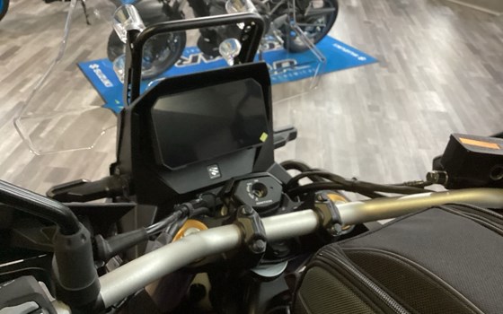 Umgebautes Motorrad Suzuki V-Strom 800DE von Hertrampf Racing Emsbüren - Bild 5 Umgebautes Motorrad Suzuki V-Strom 800DE von Hertrampf Racing Emsbüren - Bild 5