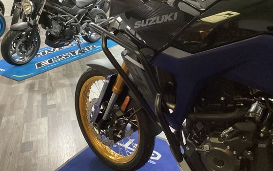 Umgebautes Motorrad Suzuki V-Strom 800DE von Hertrampf Racing Emsbüren - Bild 6 Umgebautes Motorrad Suzuki V-Strom 800DE von Hertrampf Racing Emsbüren - Bild 6