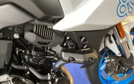 Umgebautes Motorrad Suzuki GSX-8S von Hertrampf Racing Emsbüren - Bild 3 Umgebautes Motorrad Suzuki GSX-8S von Hertrampf Racing Emsbüren - Bild 3