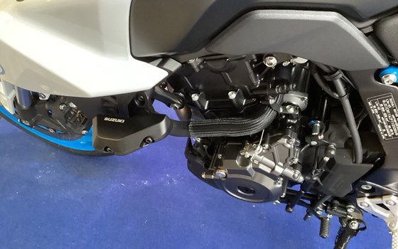 Umgebautes Motorrad Suzuki GSX-8S von Hertrampf Racing Emsbüren - Bild 7 Umgebautes Motorrad Suzuki GSX-8S von Hertrampf Racing Emsbüren - Bild 7
