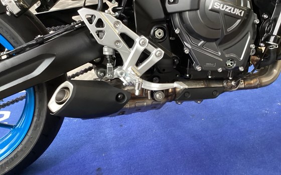 Umgebautes Motorrad Suzuki GSX-8S von Hertrampf Racing Emsbüren - Bild 8 Umgebautes Motorrad Suzuki GSX-8S von Hertrampf Racing Emsbüren - Bild 8