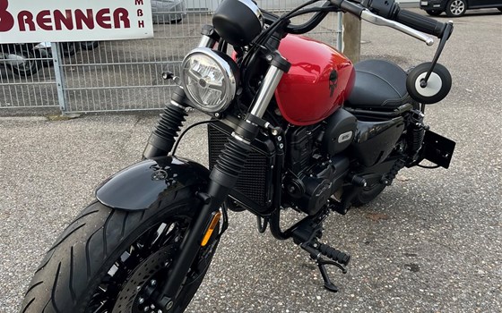 Umgebautes Motorrad Hanway B15 Bobber 125 von Auto Center Brenner GmbH - Bild 4 Umgebautes Motorrad Hanway B15 Bobber 125 von Auto Center Brenner GmbH - Bild 4