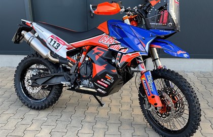 KTM 890 Adventure R Custom Bike