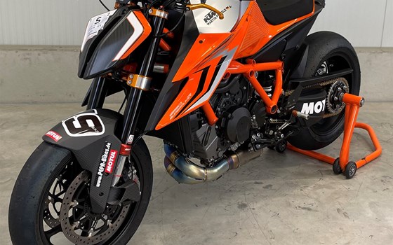 Umgebautes Motorrad KTM 1290 Super Duke R von PEPA-BIKES e.K. Inh. Martin Petzold - Bild 5 Umgebautes Motorrad KTM 1290 Super Duke R von PEPA-BIKES e.K. Inh. Martin Petzold - Bild 5