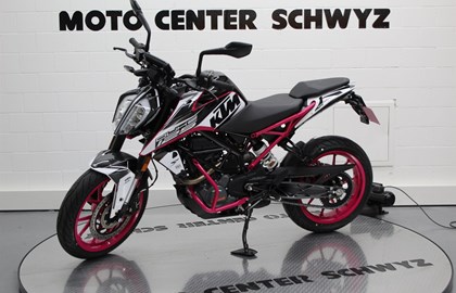 KTM 125 Duke Custom Bike