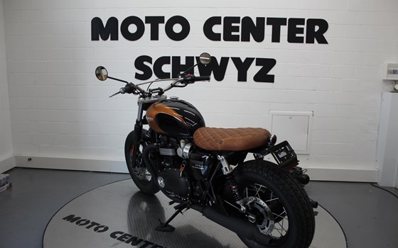 Umgebautes Motorrad Triumph Bonneville T120 von Moto Center Schwyz AG - Bild 3 Umgebautes Motorrad Triumph Bonneville T120 von Moto Center Schwyz AG - Bild 3