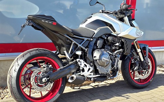 Umgebautes Motorrad Suzuki GSX-8S von BikerWorld Rosenow - Bild 15