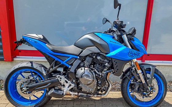 Umgebautes Motorrad Suzuki GSX-8S von BikerWorld Rosenow - Bild 3 Umgebautes Motorrad Suzuki GSX-8S von BikerWorld Rosenow - Bild 3