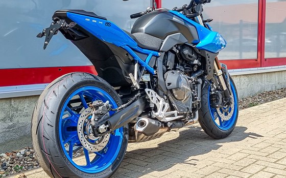 Umgebautes Motorrad Suzuki GSX-8S von BikerWorld Rosenow - Bild 2 Umgebautes Motorrad Suzuki GSX-8S von BikerWorld Rosenow - Bild 2