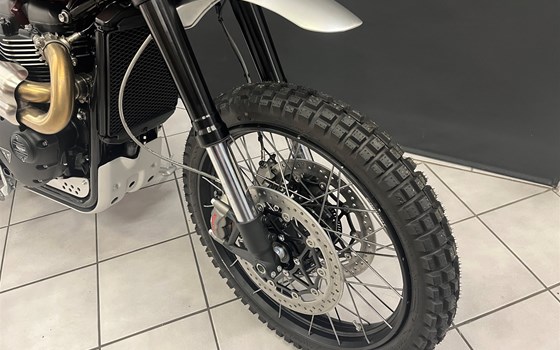 Umgebautes Motorrad Triumph Scrambler 1200 XC von Zweirad-Center Nuber GmbH - Bild 15 Umgebautes Motorrad Triumph Scrambler 1200 XC von Zweirad-Center Nuber GmbH - Bild 15