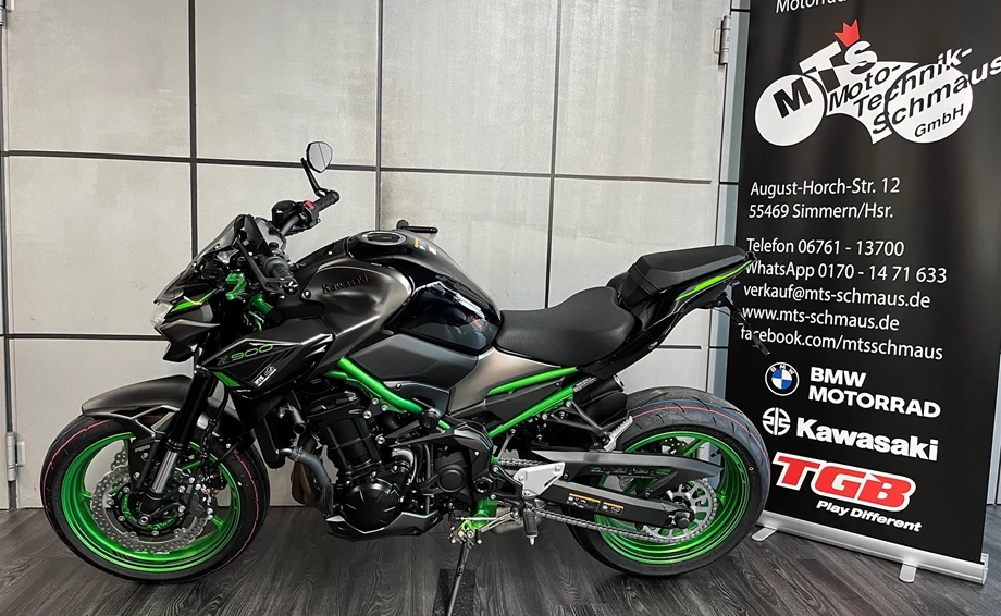 Umbgebautes Motorrad Kawasaki Z900 Bild 2: Umbgebautes Motorrad Kawasaki Z900