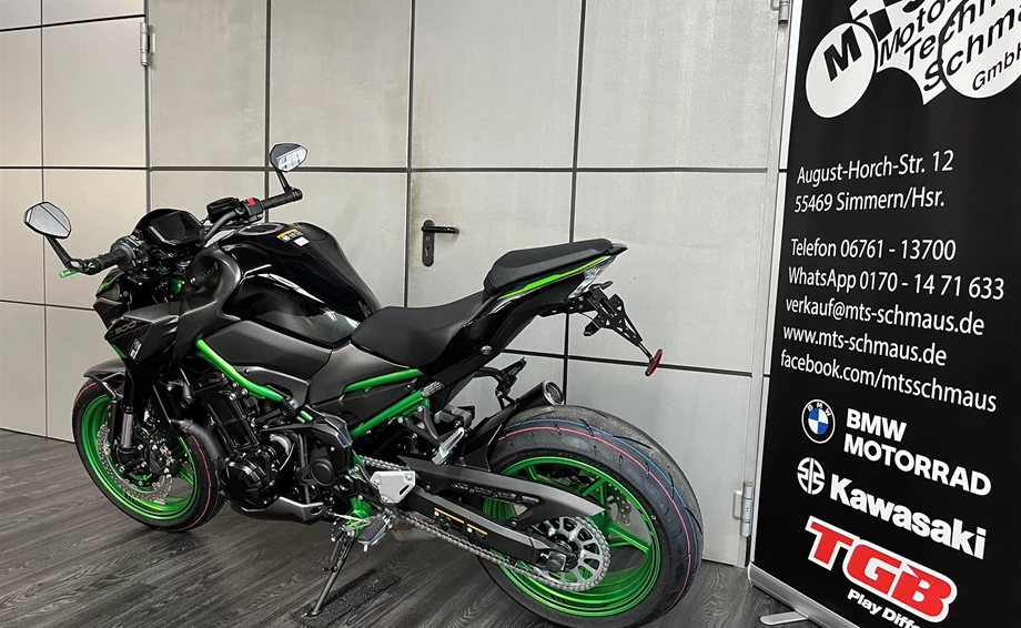 Umbgebautes Motorrad Kawasaki Z900 Bild 4: Umbgebautes Motorrad Kawasaki Z900