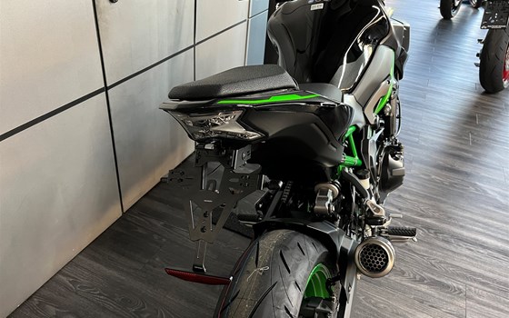 Umgebautes Motorrad Kawasaki Z900 von Moto-Technik Schmaus GmbH - Bild 9 Umgebautes Motorrad Kawasaki Z900 von Moto-Technik Schmaus GmbH - Bild 9