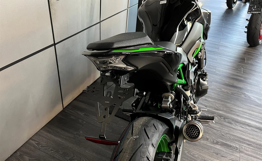 Umbgebautes Motorrad Kawasaki Z900 Bild 9: Umbgebautes Motorrad Kawasaki Z900